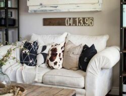 Country Living Room Wall Ideas